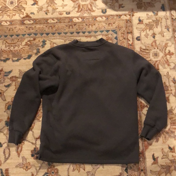 Nice warm pull over - Picture 4 of 4